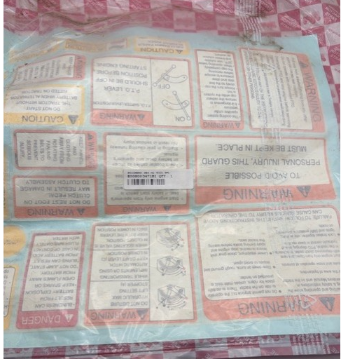 Mahindra Sticker Set E008003471B1