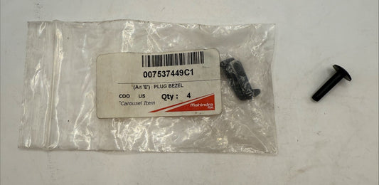 Mahindra Plug Bezel 007537449C1