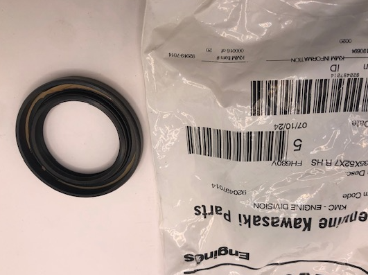 Kawasaki Oil Seal 92049-7014