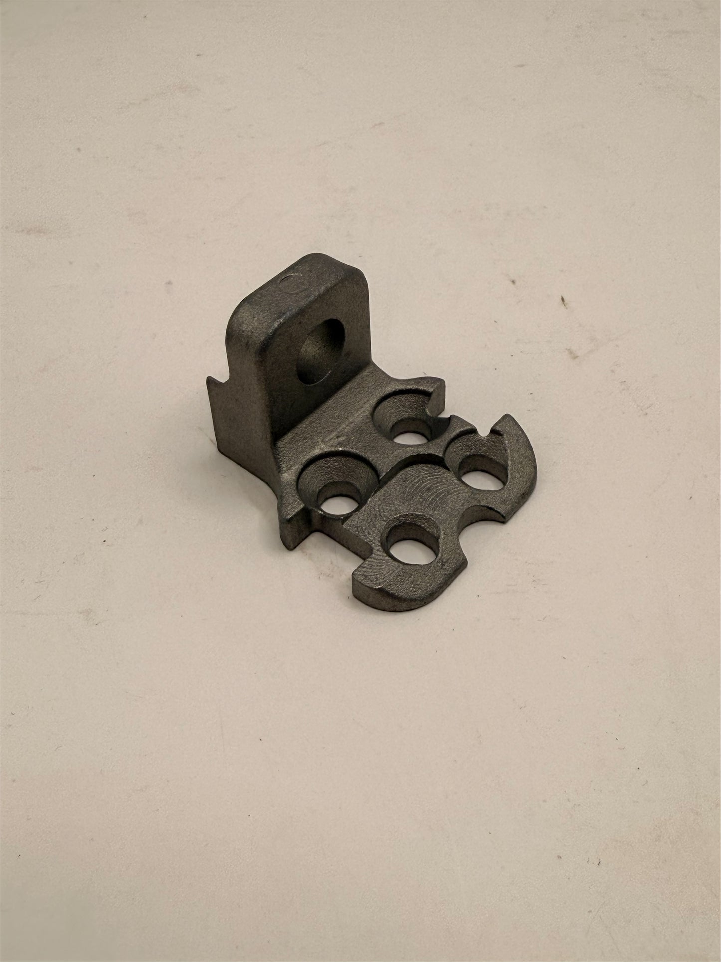 Mahindra Rod End Bracket L1004000020