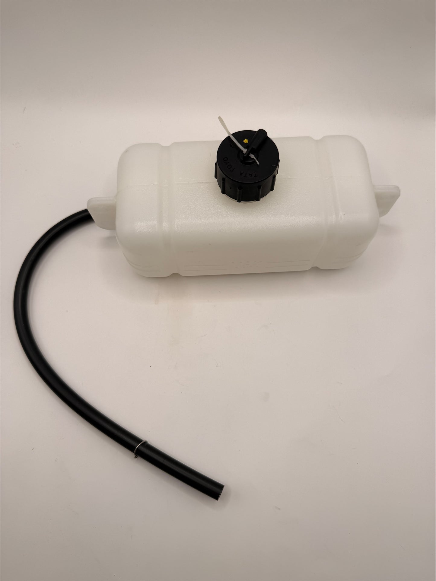 Mahindra Reservoir Tank 008014568U91