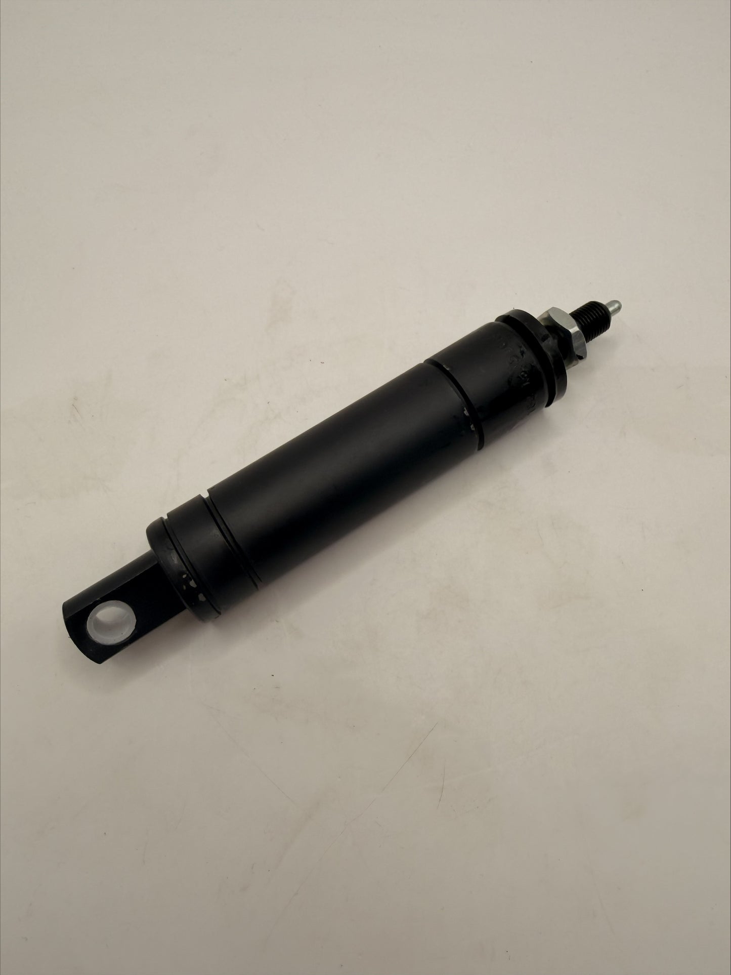 Mahindra Gas Spring - E007603112D1