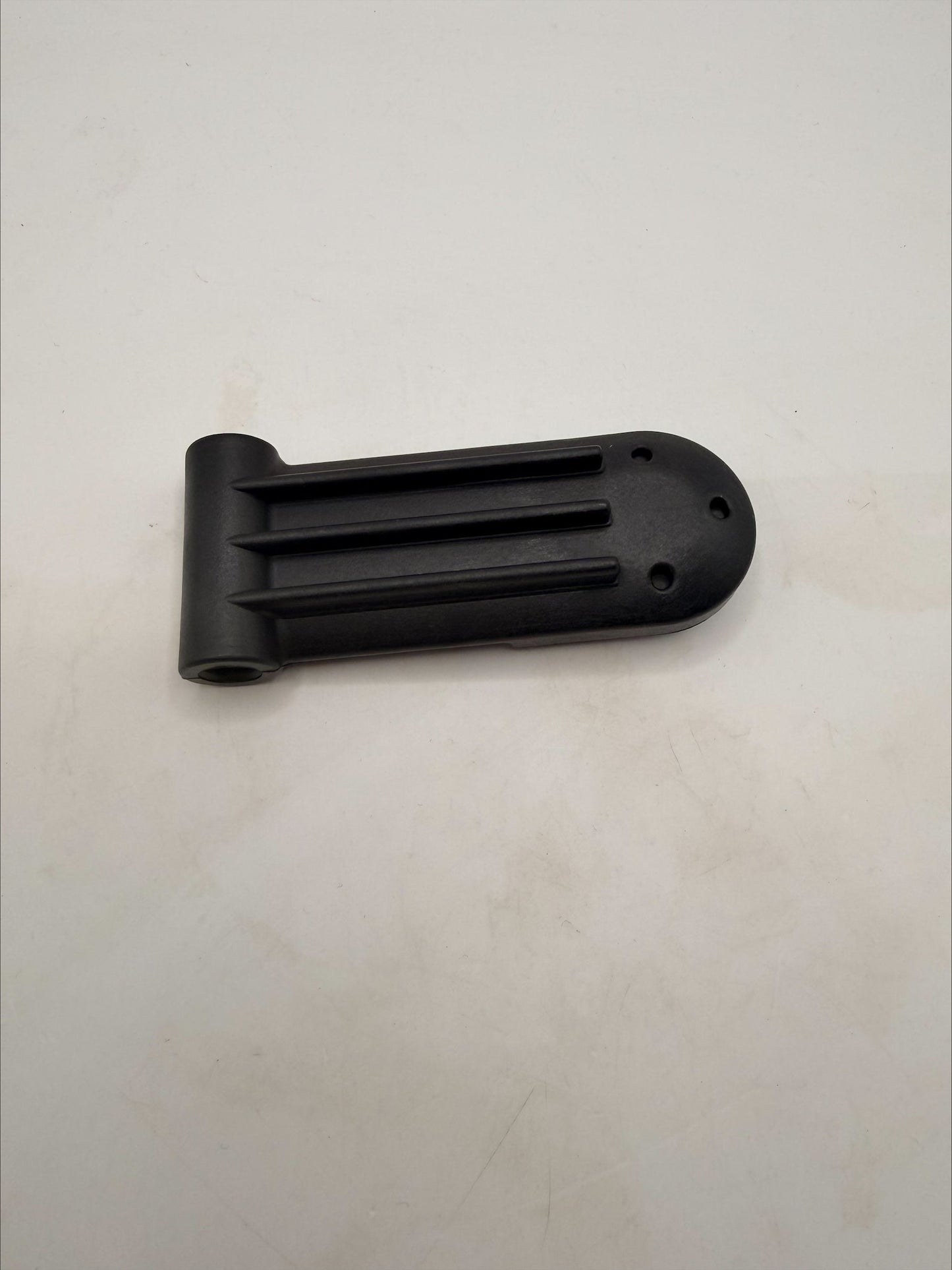 Mahindra Rear Glass Hinge - 14527042301