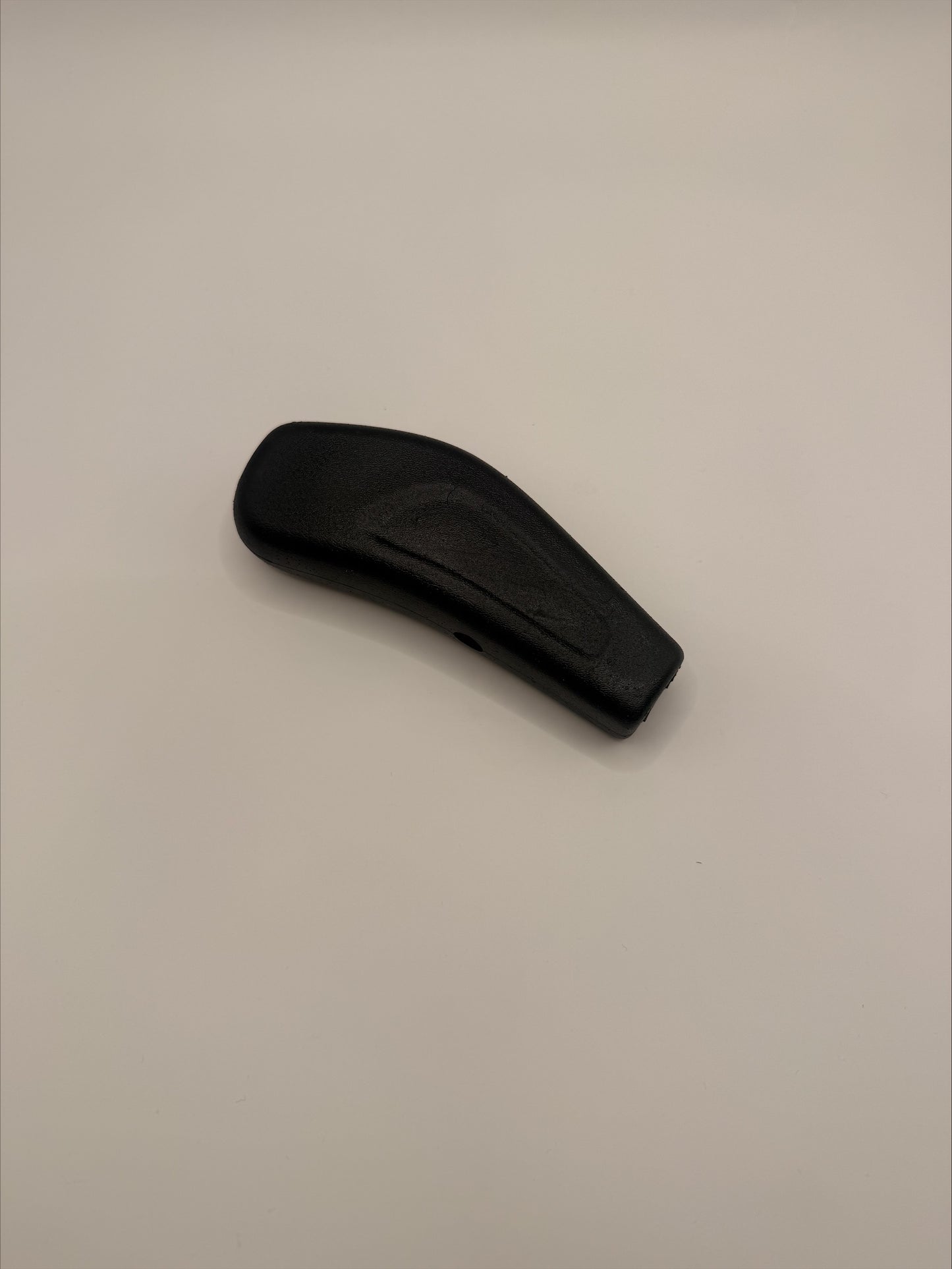 Mahindra Aux Knob - Black 19157593300