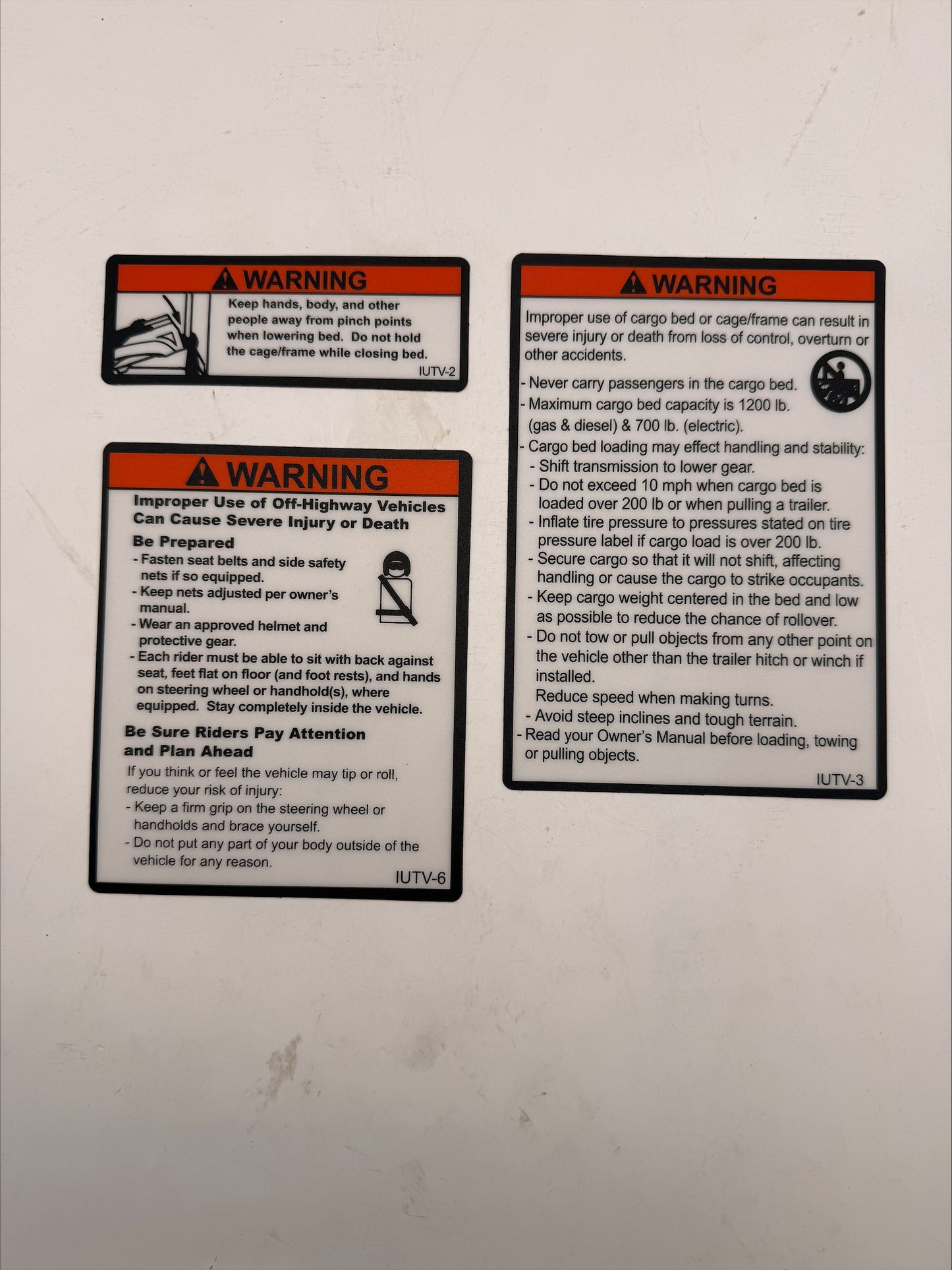Mahindra Warn Decal XTV L1009800494