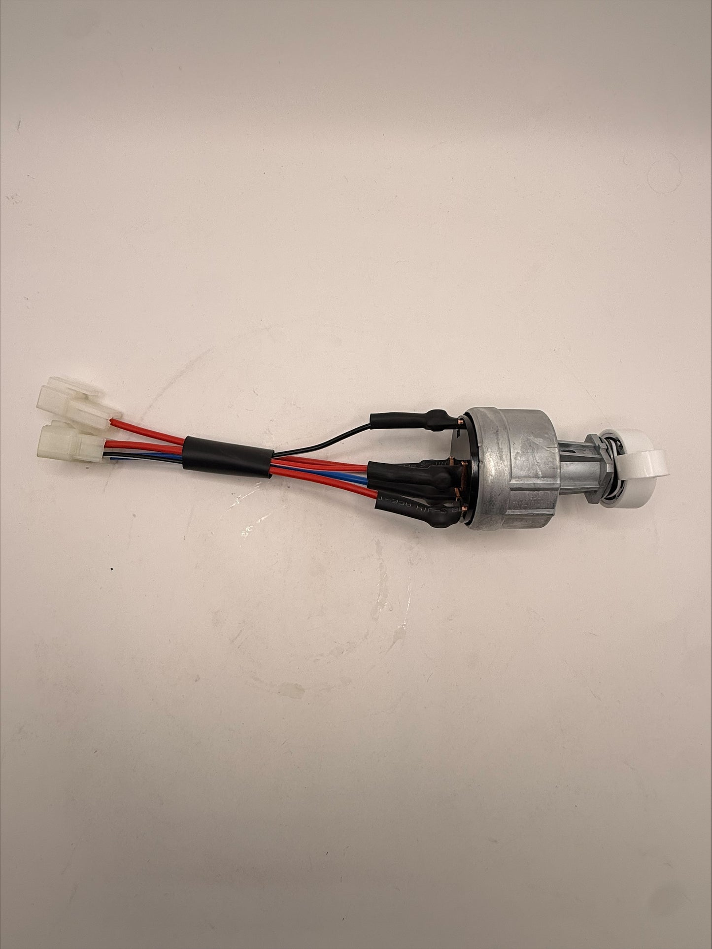 Mahindra Key Switch Set 14527078702