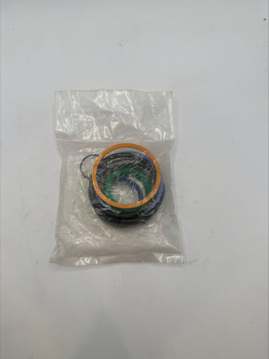Mahindra Seal Kit LH Lift Cylinder KMW05902032