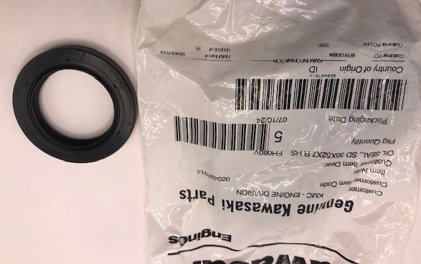 Kawasaki Oil Seal 92049-7014