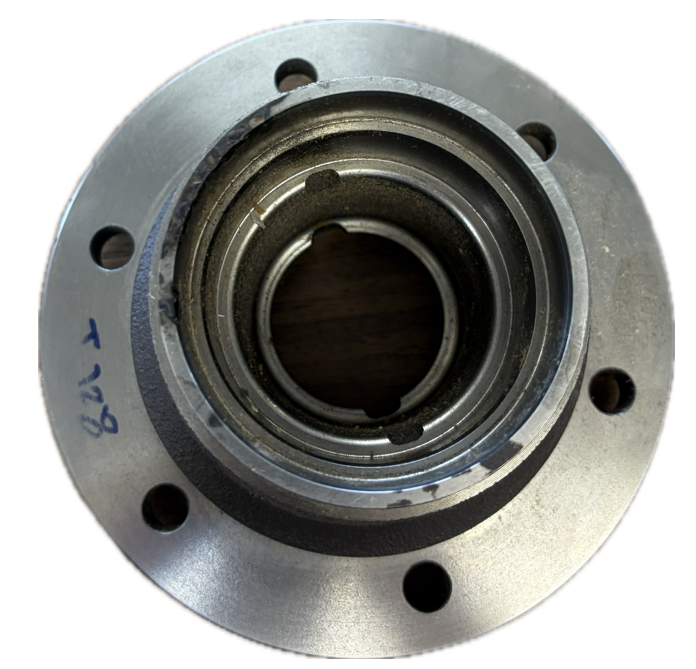 Mahindra Front Wheel Hub 007500090C1