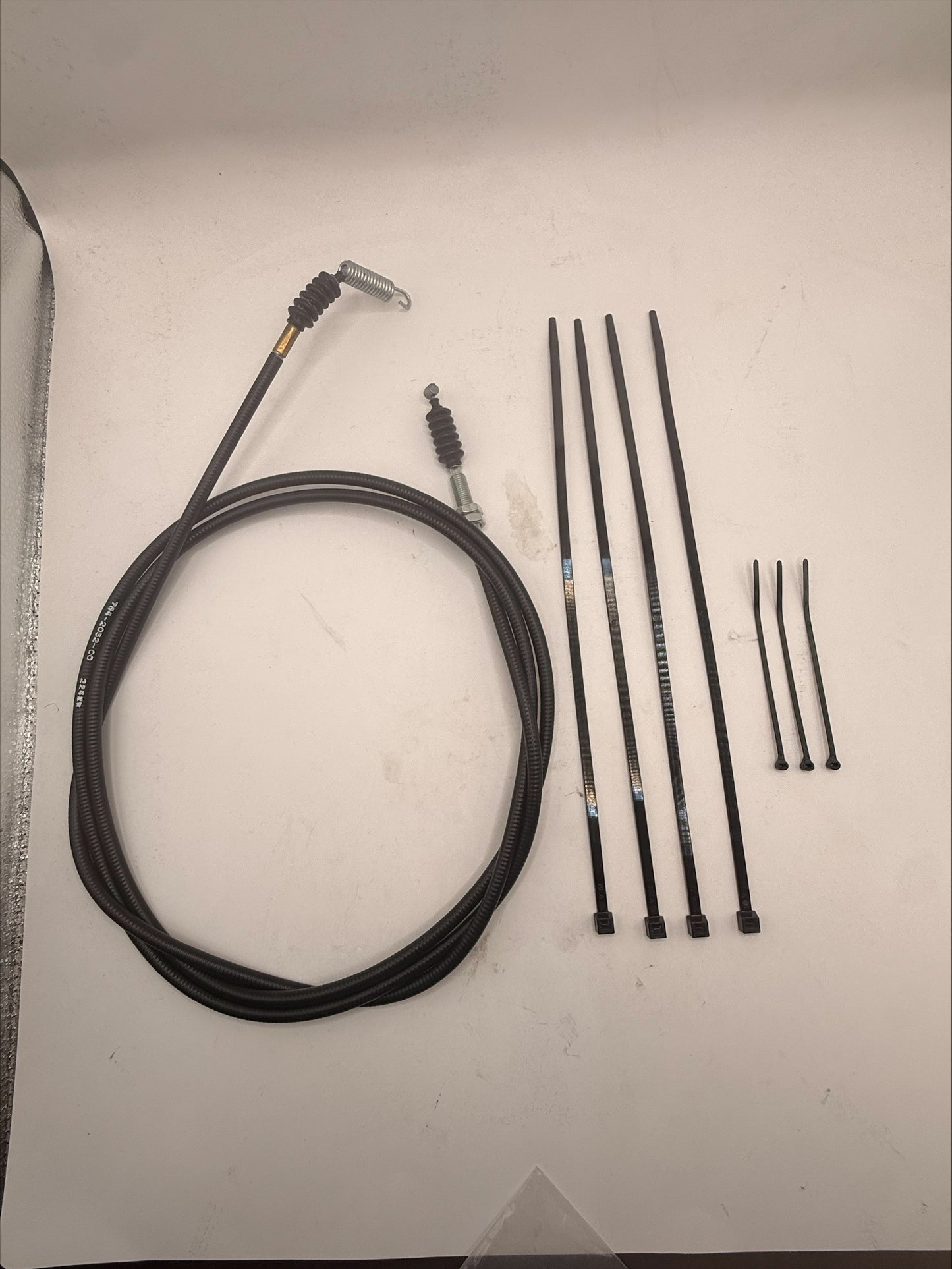 Mahindra Throttle Cable Kit L1009801882