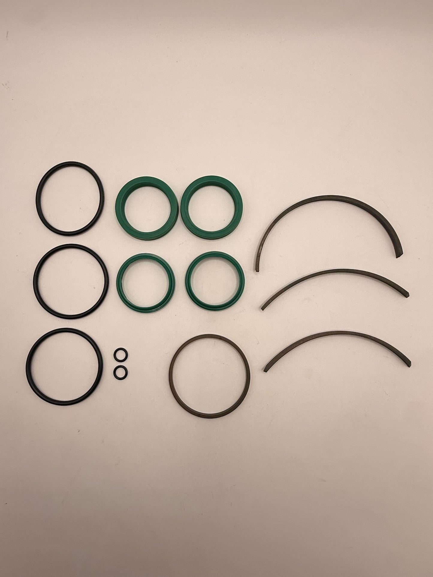Mahindra Steering Cylinder Seal Kit E007204711D91